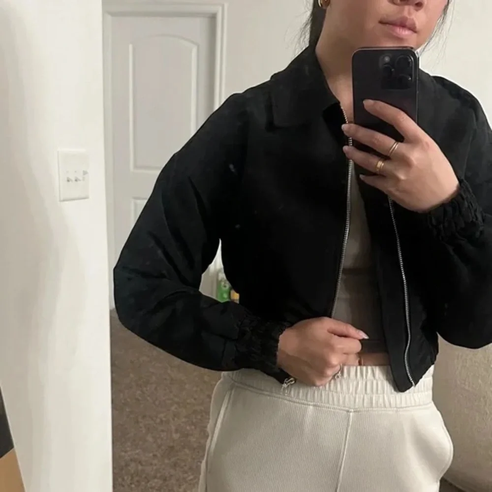 NWOT Kimchi Blue Black Bomber Jacket - Picture 1 of 4